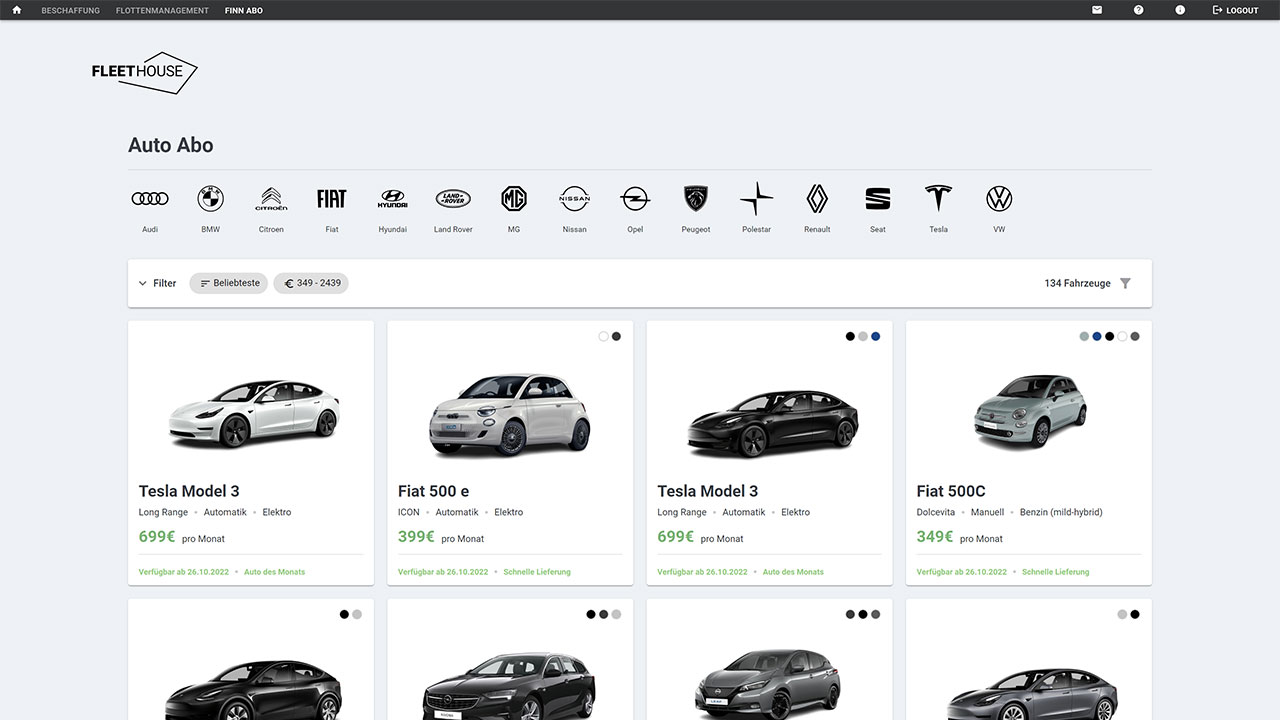 Das Bild zeigt eine Übersicht von Fahrzeugen im Fleethouse Auto-Abo-Konfigurator. Nutzer können aus verschiedenen Autos wählen, die monatlich gemietet werden können. Die Auswahl zeigt auch die jeweiligen Preise und Verfügbarkeiten der Fahrzeuge. Fleethouse bietet flexible Auto-Abos ohne langfristige Verpflichtungen.