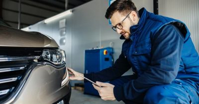 Neben der UVV-Fahrerunterweisung wird auch die UVV-Prüfung durch die Unfallverhütungsvorschriften gesetzlich vorgegeben